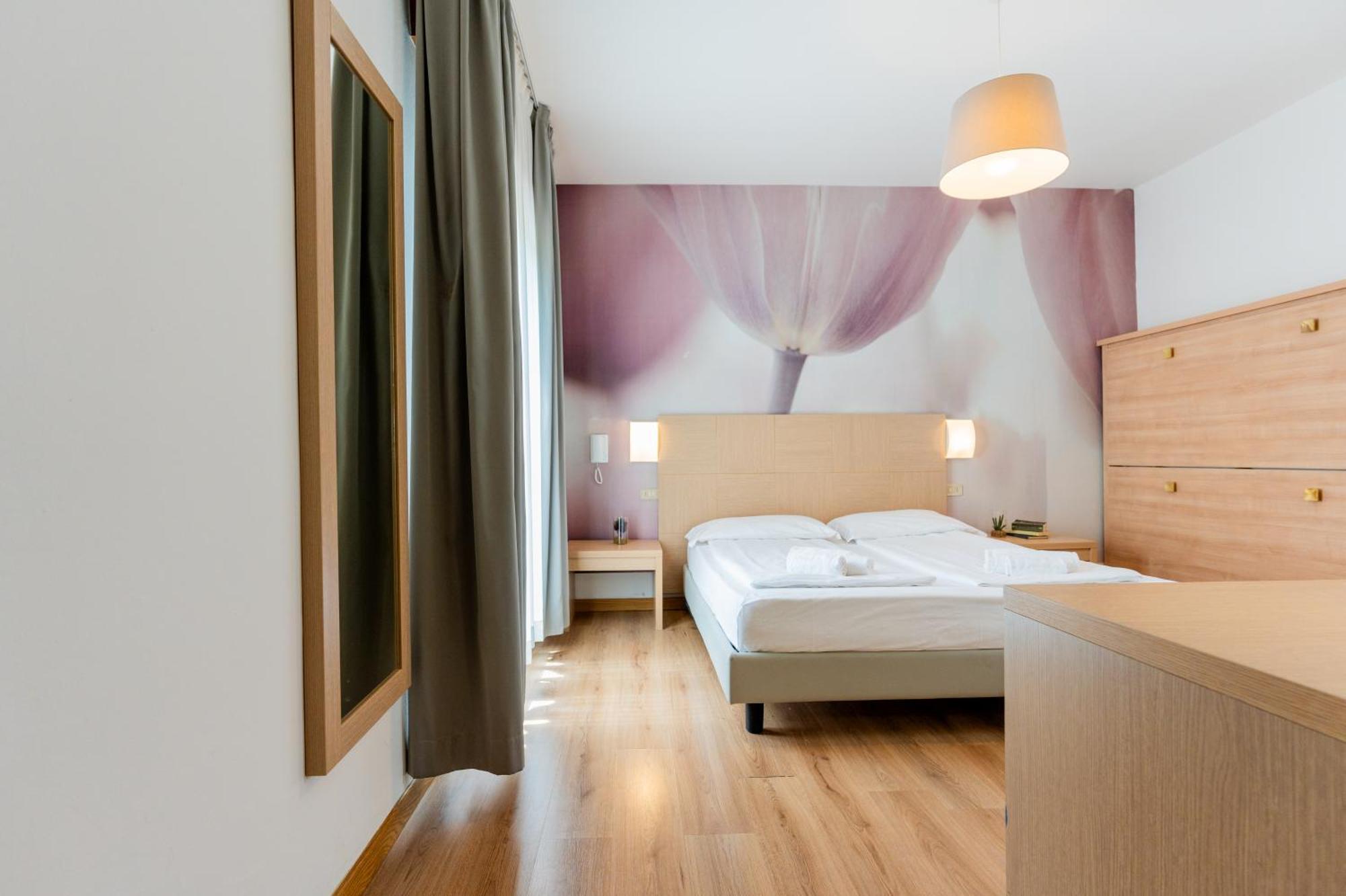 Hotel Regina Каорле Экстерьер фото