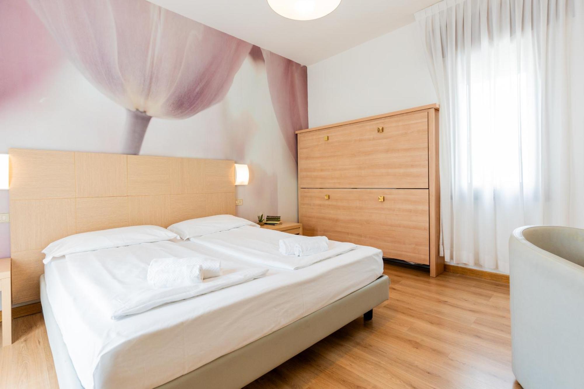 Hotel Regina Каорле Экстерьер фото